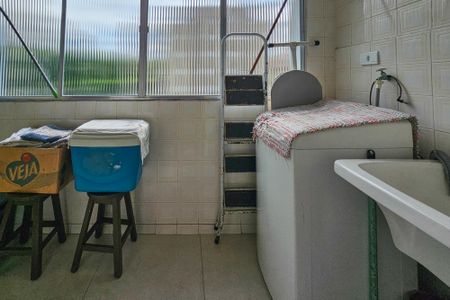 Apartamento para alugar com 70m², 2 quartos e 1 vaga Apartamento para alugar com 70m², 2 quartos e 1 vagaÁrea de Serviço