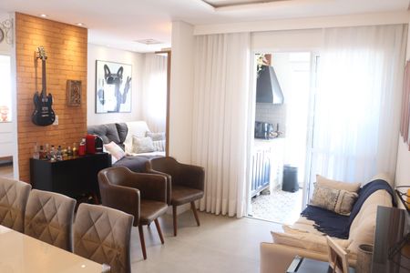 Apartamento à venda com 72m², 2 quartos e 2 vagasSala