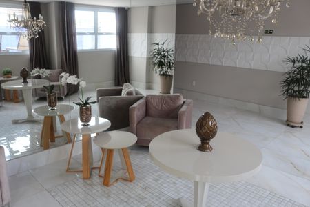 Apartamento à venda com 72m², 2 quartos e 2 vagasHall social