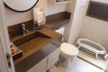 Apartamento à venda com 72m², 2 quartos e 2 vagasBanheiro