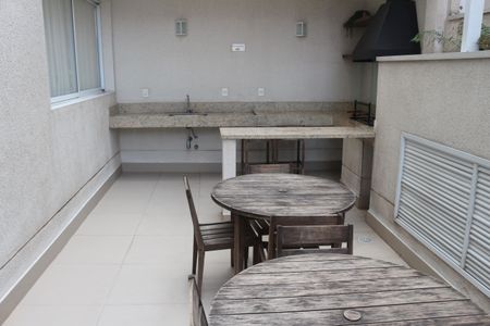 Apartamento à venda com 72m², 2 quartos e 2 vagasÁrea comum - Churrasqueira