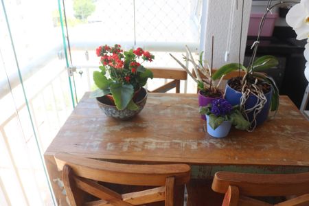 Apartamento à venda com 72m², 2 quartos e 2 vagasVaranda