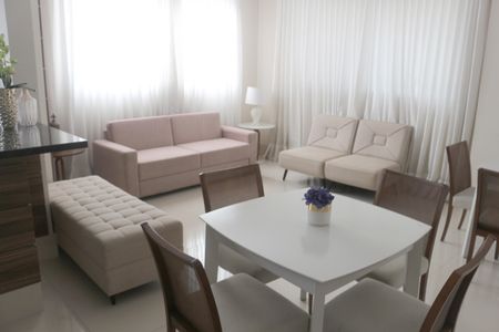 Apartamento à venda com 72m², 2 quartos e 2 vagasÁrea comum - Salão de festas