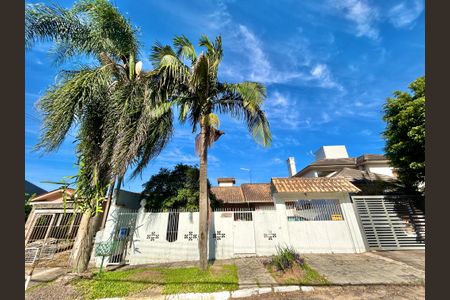 Casa à venda com 113m², 3 quartos e 2 vagasPlaca - Fachada