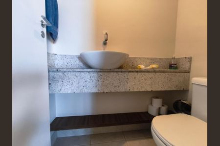 Apartamento à venda com 111m², 3 quartos e 2 vagas Apartamento à venda com 111m², 3 quartos e 2 vagasLavabo