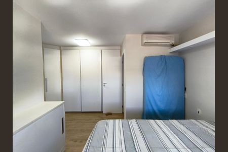 Apartamento à venda com 111m², 3 quartos e 2 vagas Apartamento à venda com 111m², 3 quartos e 2 vagasSuíte