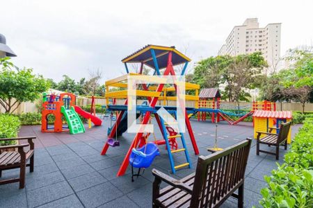 Apartamento à venda com 111m², 3 quartos e 2 vagas Apartamento à venda com 111m², 3 quartos e 2 vagasPlayground