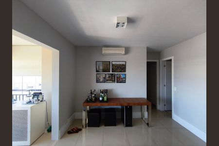 Apartamento à venda com 111m², 3 quartos e 2 vagas Apartamento à venda com 111m², 3 quartos e 2 vagasSala