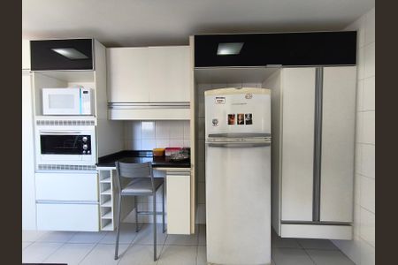 Apartamento à venda com 111m², 3 quartos e 2 vagas Apartamento à venda com 111m², 3 quartos e 2 vagasCozinha