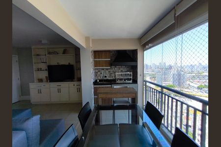 Apartamento à venda com 111m², 3 quartos e 2 vagas Apartamento à venda com 111m², 3 quartos e 2 vagasVaranda