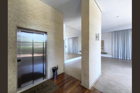 Apartamento à venda com 111m², 3 quartos e 2 vagas Apartamento à venda com 111m², 3 quartos e 2 vagasElevadores