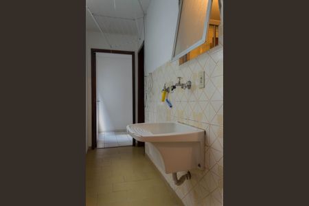 Apartamento para alugar com 69m², 3 quartos e 1 vagaÁrea de Serviço