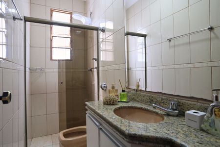 Apartamento à venda com 90m², 3 quartos e 1 vaga Apartamento à venda com 90m², 3 quartos e 1 vagaBanheiro