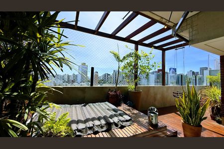 Apartamento à venda com 204m², 3 quartos e 2 vagasCobertura