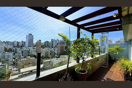 Apartamento à venda com 204m², 3 quartos e 2 vagasCobertura