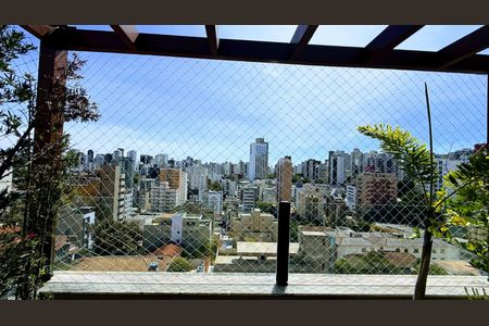 Apartamento à venda com 204m², 3 quartos e 2 vagasVista