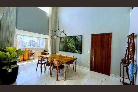 Apartamento à venda com 204m², 3 quartos e 2 vagasSala