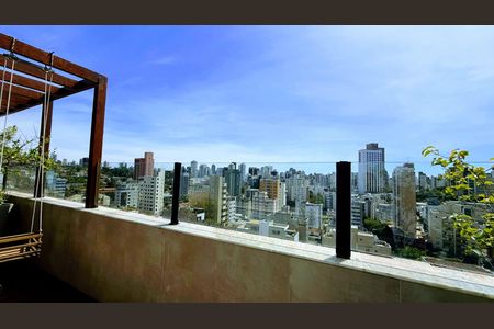 Apartamento à venda com 204m², 3 quartos e 2 vagasCobertura