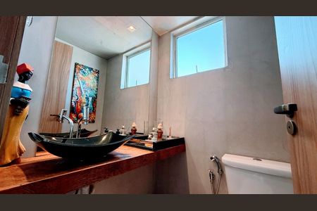 Lavabo de apartamento à venda com 3 quartos, 204m² em Santo Antônio, Belo Horizonte
