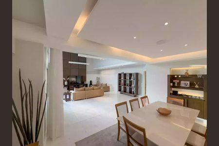 Apartamento à venda com 3 quartos, 241m² em Barra da Tijuca, Rio de Janeiro