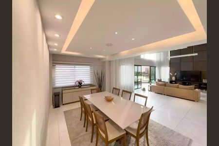 Apartamento à venda com 3 quartos, 241m² em Barra da Tijuca, Rio de Janeiro