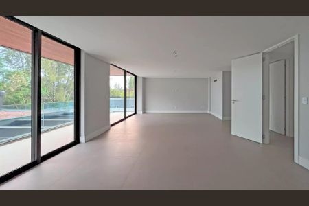 Casa à venda com 5 quartos, 1229m² em Barra da Tijuca, Rio de Janeiro