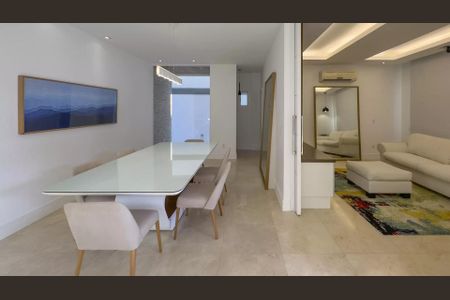 Casa à venda com 4 quartos, 850m² em Barra da Tijuca, Rio de Janeiro