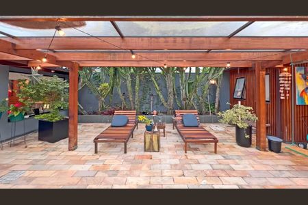 Casa à venda com 420m², 4 quartos e 2 vagas