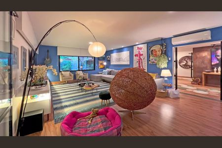 Casa à venda com 4 quartos, 420m² em Recreio dos Bandeirantes, Rio de Janeiro