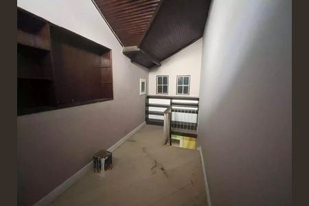 Casa à venda com 195m², 6 quartos e 1 vaga