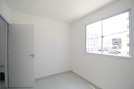 Quarto 1 de apartamento para alugar com 2 quartos, 42m² em Taquara, Rio de Janeiro