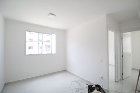 Sala de apartamento para alugar com 2 quartos, 42m² em Taquara, Rio de Janeiro