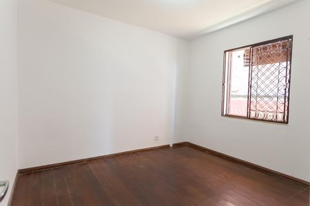 Casa para alugar com 363m², 3 quartos e 1 vagaQuarto 1
