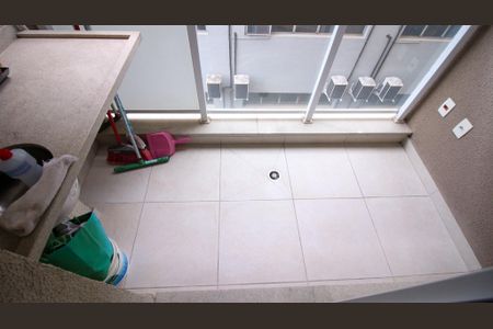 Studio para alugar com 28m², 1 quarto e sem vaga Studio para alugar com 28m², 1 quarto e sem vagaVaranda do Studio