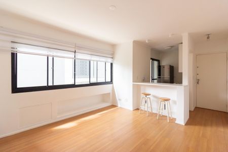 Sala de apartamento para alugar com 1 quarto, 41m² em Cerqueira César, São Paulo