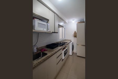 Cozinha de apartamento à venda com 2 quartos, 41m² em Hípica, Porto Alegre
