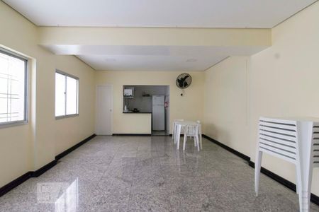 Apartamento à venda com 50m², 3 quartos e 1 vaga Apartamento à venda com 50m², 3 quartos e 1 vagaÁrea comum - Salão de festas