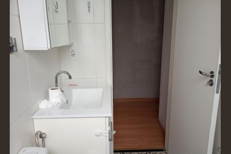Banheiro de apartamento para alugar com 1 quarto, 43m² em Jardim California, Jacareí