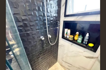 Apartamento à venda com 72m², 2 quartos e 1 vagaBanheiro da Suíte