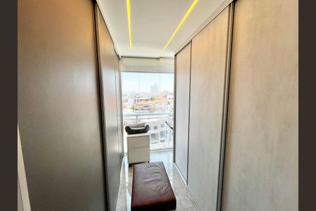 Apartamento à venda com 72m², 2 quartos e 1 vagaQuarto Suíte Varanda