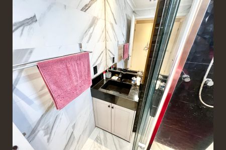 Apartamento à venda com 72m², 2 quartos e 1 vagaBanheiro da Suíte