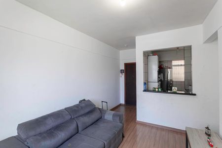 Sala de apartamento à venda com 3 quartos, 52m² em Urca, Contagem