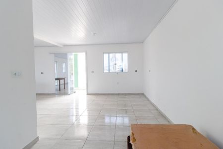 Quarto 1 de casa para alugar com 2 quartos, 54m² em Novo Mundo, Curitiba