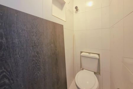 Apartamento para alugar com 60m², 2 quartos e 1 vaga Apartamento para alugar com 60m², 2 quartos e 1 vagaBanheiro de serviço