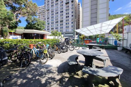 Apartamento para alugar com 60m², 2 quartos e 1 vaga Apartamento para alugar com 60m², 2 quartos e 1 vagaÁrea comum