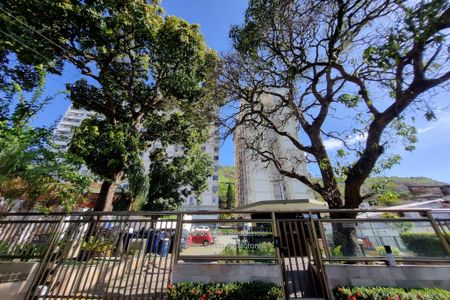 Apartamento para alugar com 60m², 2 quartos e 1 vaga Apartamento para alugar com 60m², 2 quartos e 1 vagaFachada