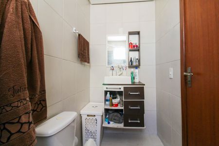 Apartamento à venda com 68m², 2 quartos e 1 vaga Apartamento à venda com 68m², 2 quartos e 1 vagaBanheiro da Suíte