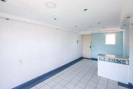 Sala de apartamento para alugar com 2 quartos, 60m² em Jardim Santa Emilia, São Paulo