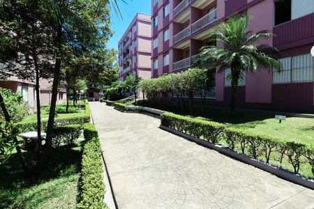 Apartamento para alugar com 60m², 2 quartos e 1 vagaÁrea verde
