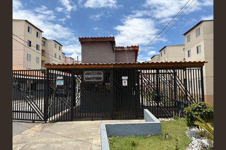 Apartamento para alugar com 60m², 2 quartos e 1 vagaFachada